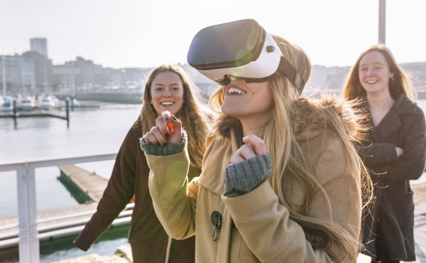 технические новинки и технологии: VR очки